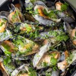 Moules à la crème et au vin blanc