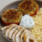 Poulet grillé et tomates à la provençale