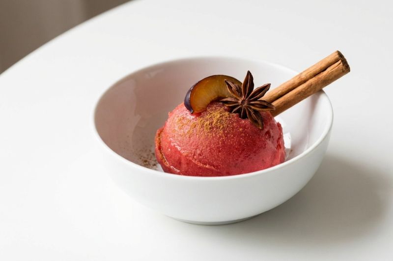Sorbet de prunes à la cannelle