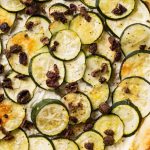 Tarte fine aux courgettes et olives