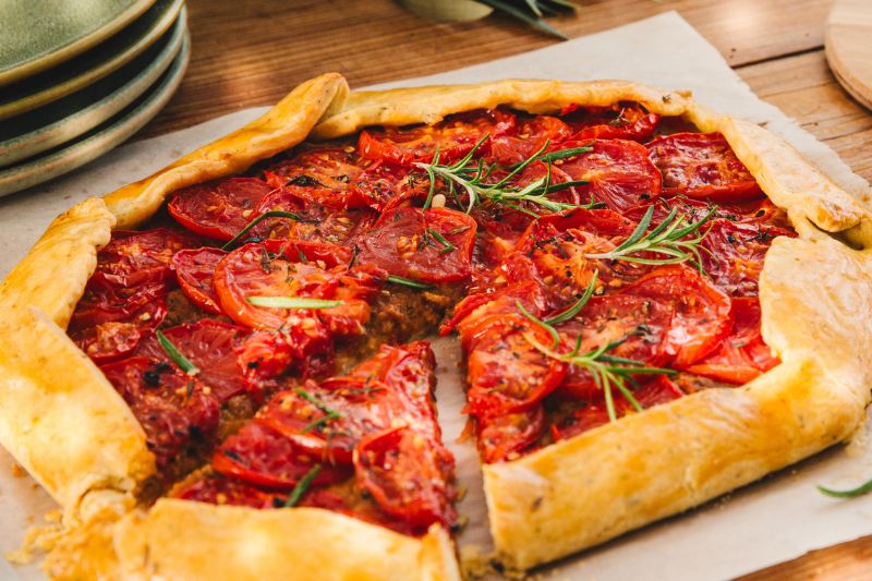 Tarte rustique aux tomates et tartinable