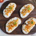 Tartines de chèvre au citron confit