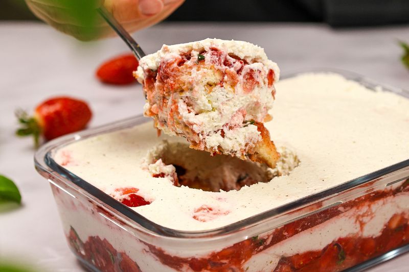 Tiramisu fraise basilic