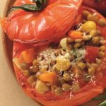 Tomates farcies au curry de lentilles
