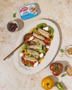 Tomato salad with sardines recipe