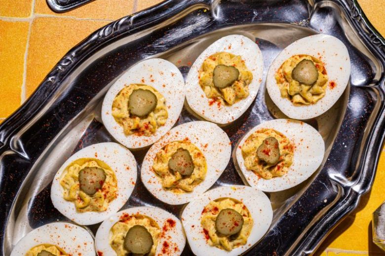 Oeufs mayo aux cornichons
