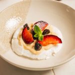 Pavlova aux prunes et pruneaux d’Agen