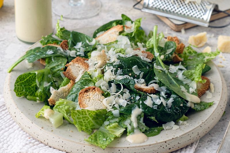 Salade César et vinaigrette au Gruyère
