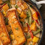 Saumon poêlé au curry vert