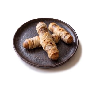 Crispy mummy sausages recipe