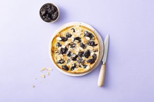 almond tart recipe with prunes