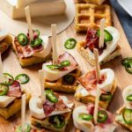 Gaufres salées au Reblochon et au lard