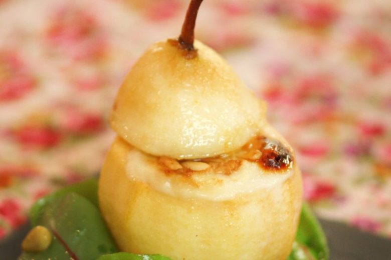 Poire rôtie au Banon