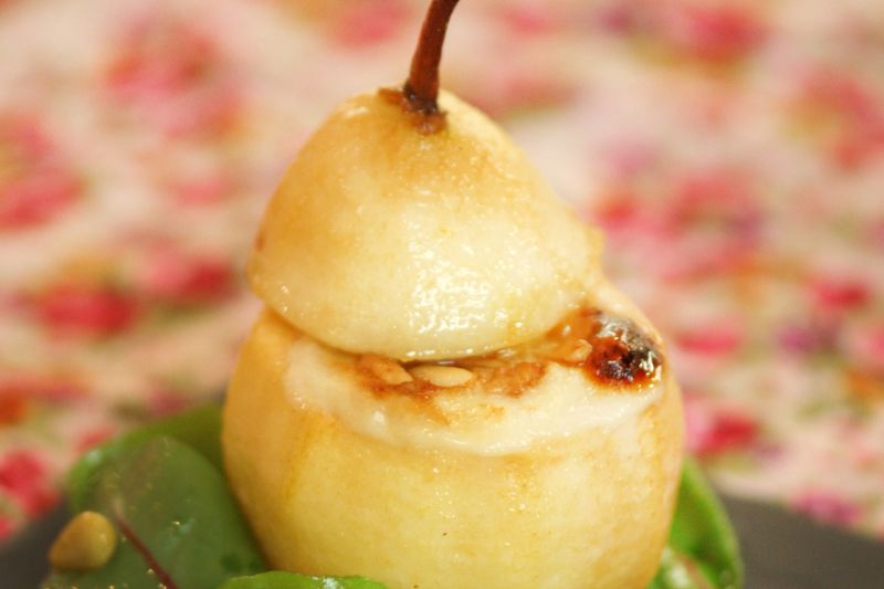 Poire rôtie au Banon