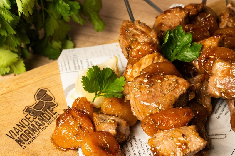 Sosaties d’agneau aux abricots secs